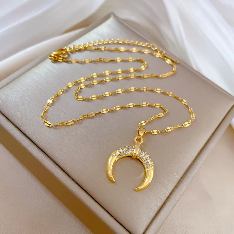 Bending Moon Necklace