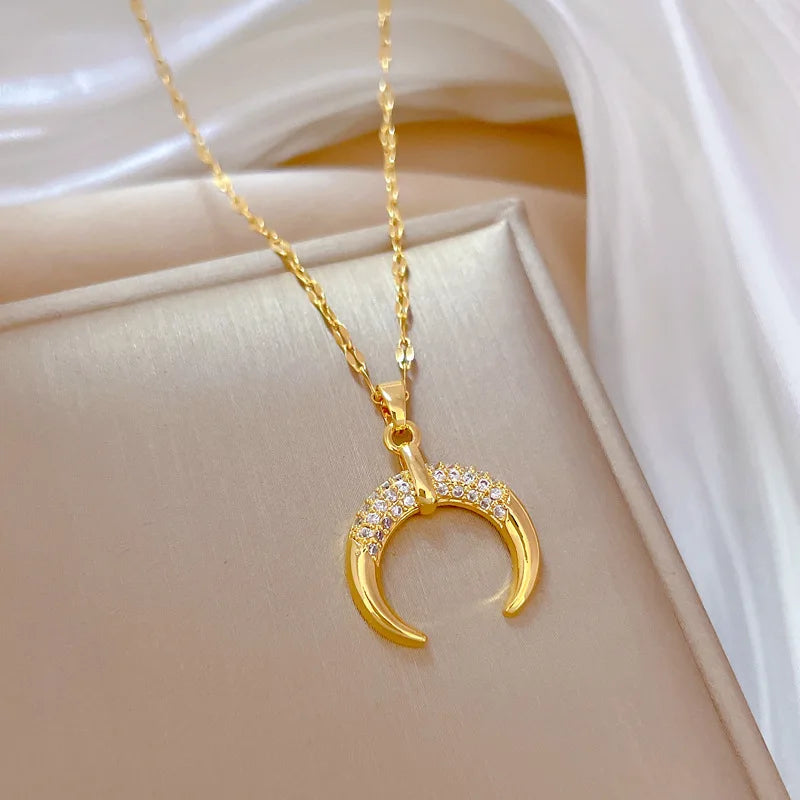 Bending Moon Necklace